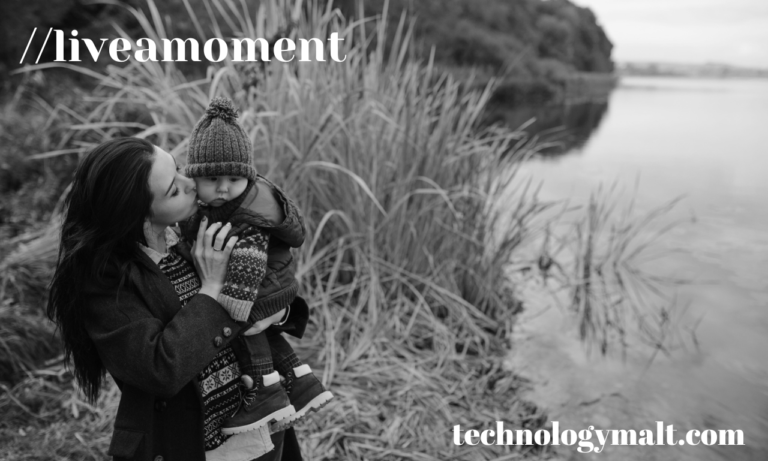 //liveamoment.org